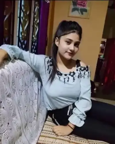 Call Girls Service in Tizit