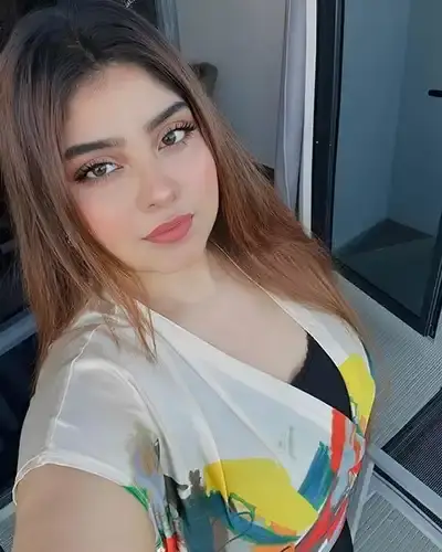 Tizit Escort